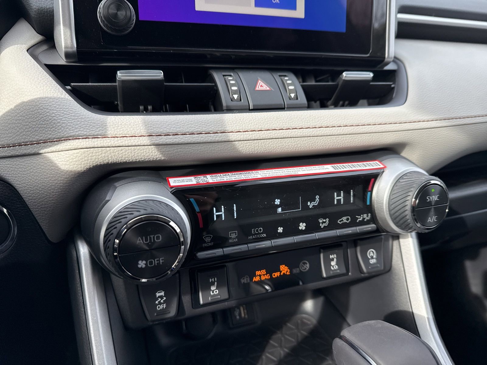 Thumbnail: 2025 Toyota RAV4 - 21