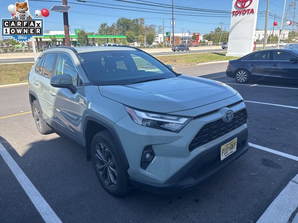 Thumbnail: 2022 Toyota RAV4 - 2