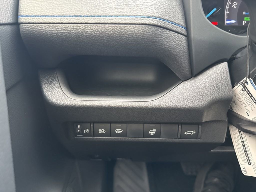 Thumbnail: 2025 Toyota RAV4 - 24