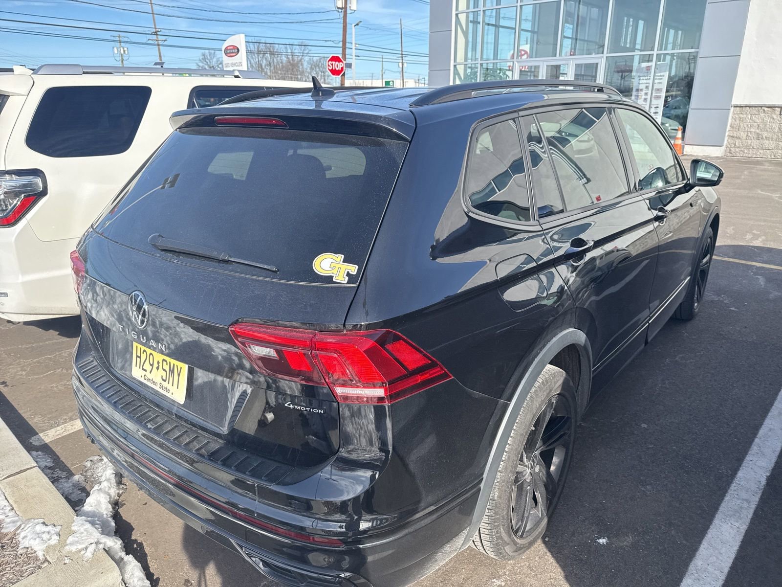 Thumbnail: 2024 Volkswagen Tiguan - 3