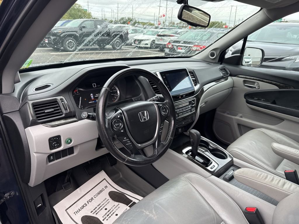 Thumbnail: 2016 Honda Pilot - 17