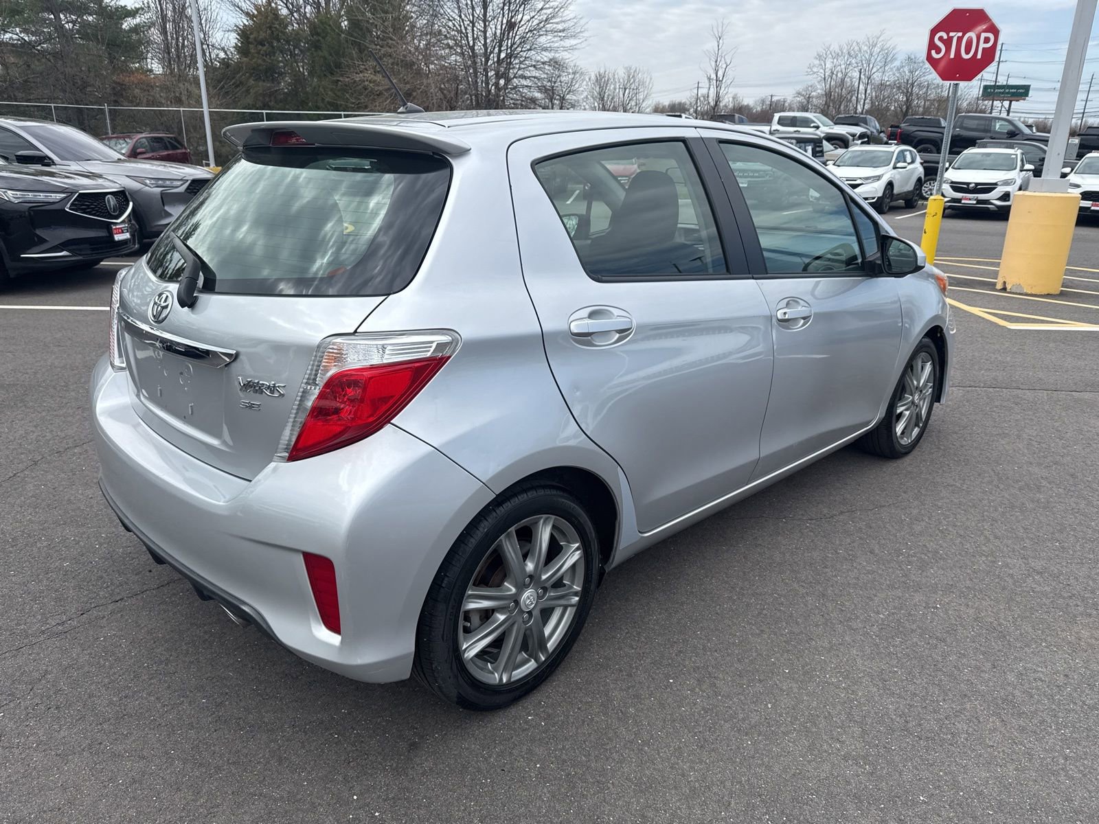 Thumbnail: 2012 Toyota Yaris - 5