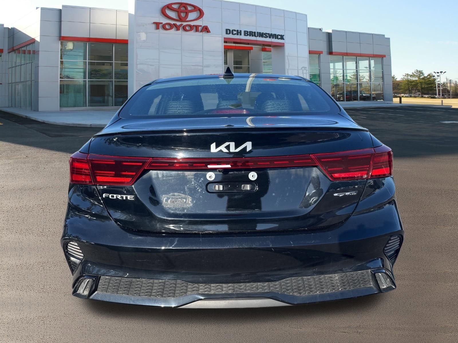 Thumbnail: 2023 Kia Forte - 6