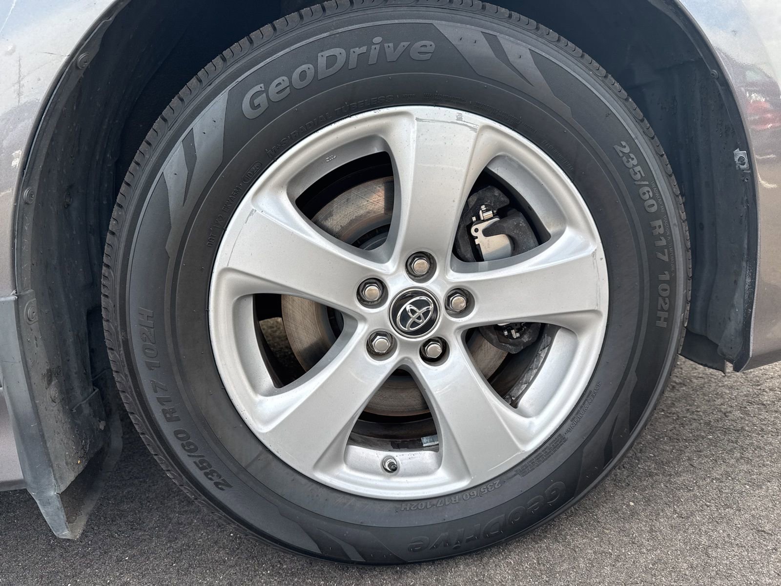 Thumbnail: 2018 Toyota Sienna - 16