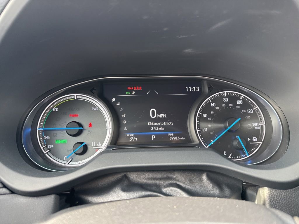 Thumbnail: 2023 Toyota Venza - 32