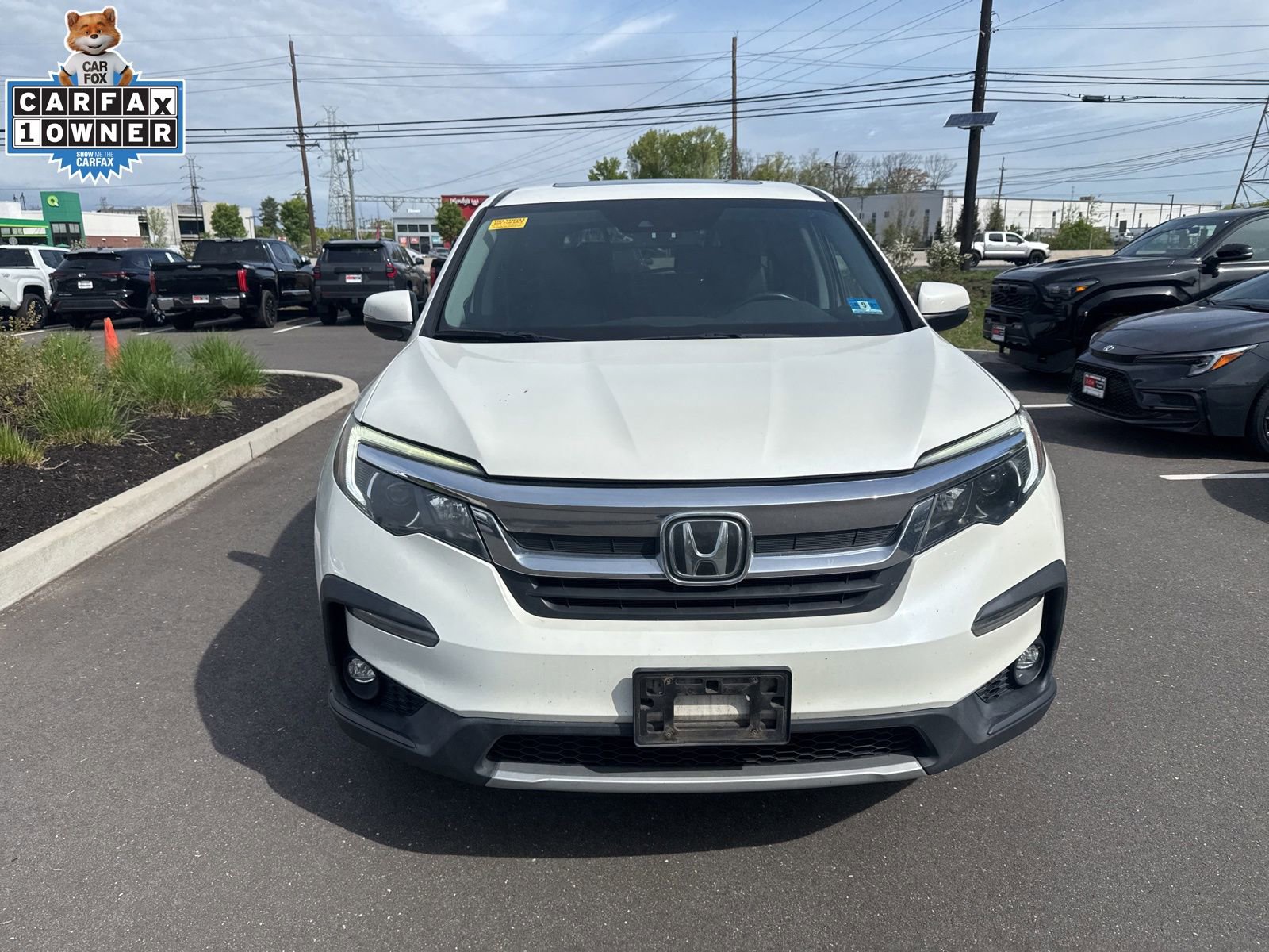 Thumbnail: 2019 Honda Pilot - 2