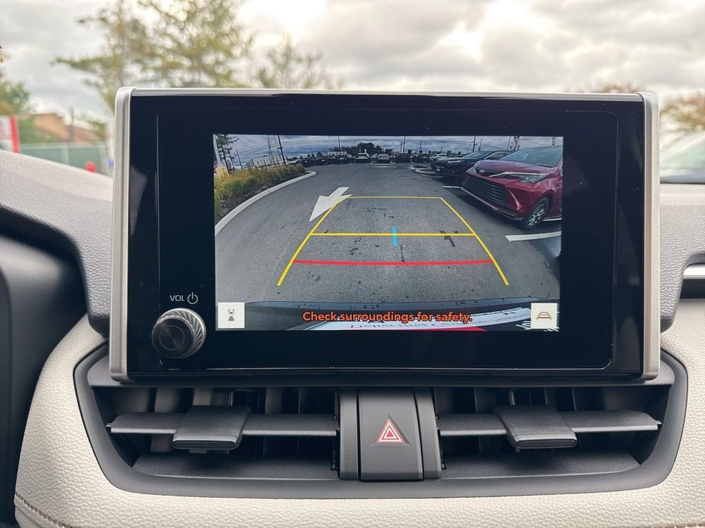 Thumbnail: 2025 Toyota RAV4 - 20