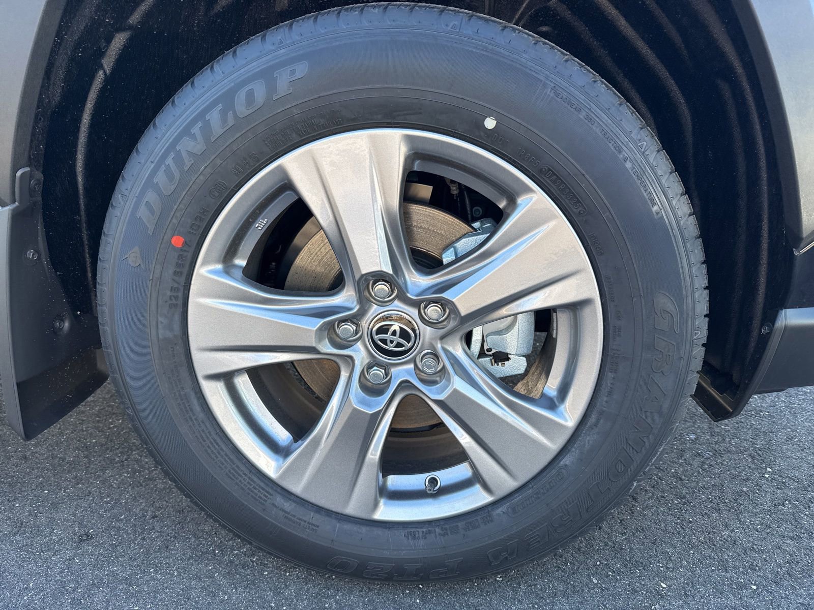 Thumbnail: 2025 Toyota RAV4 - 8