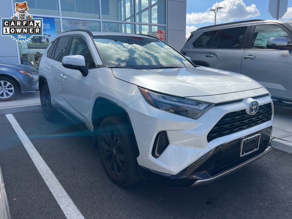 2023 Toyota RAV4 Hybrid SE photo 2