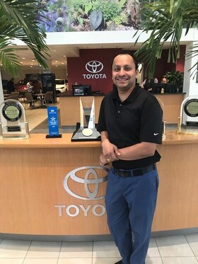 Staff member Nirav Patel from ID_3e73ad