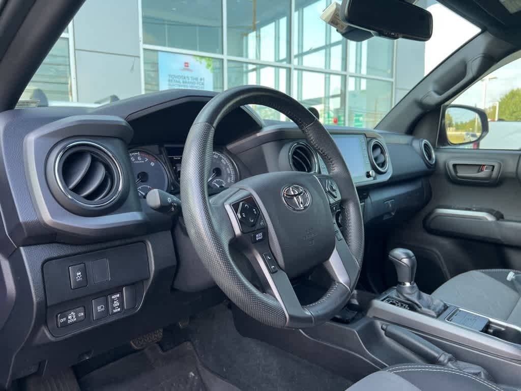 Thumbnail: 2021 Toyota Tacoma - 6