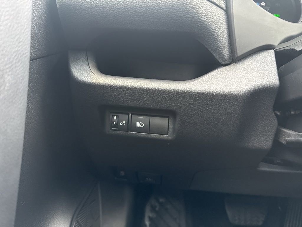 Thumbnail: 2022 Toyota RAV4 - 30