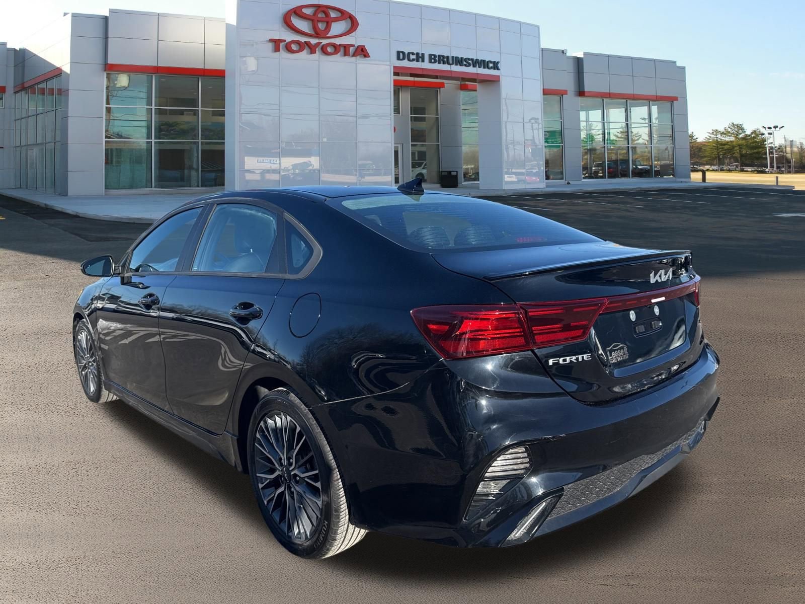 Thumbnail: 2023 Kia Forte - 13