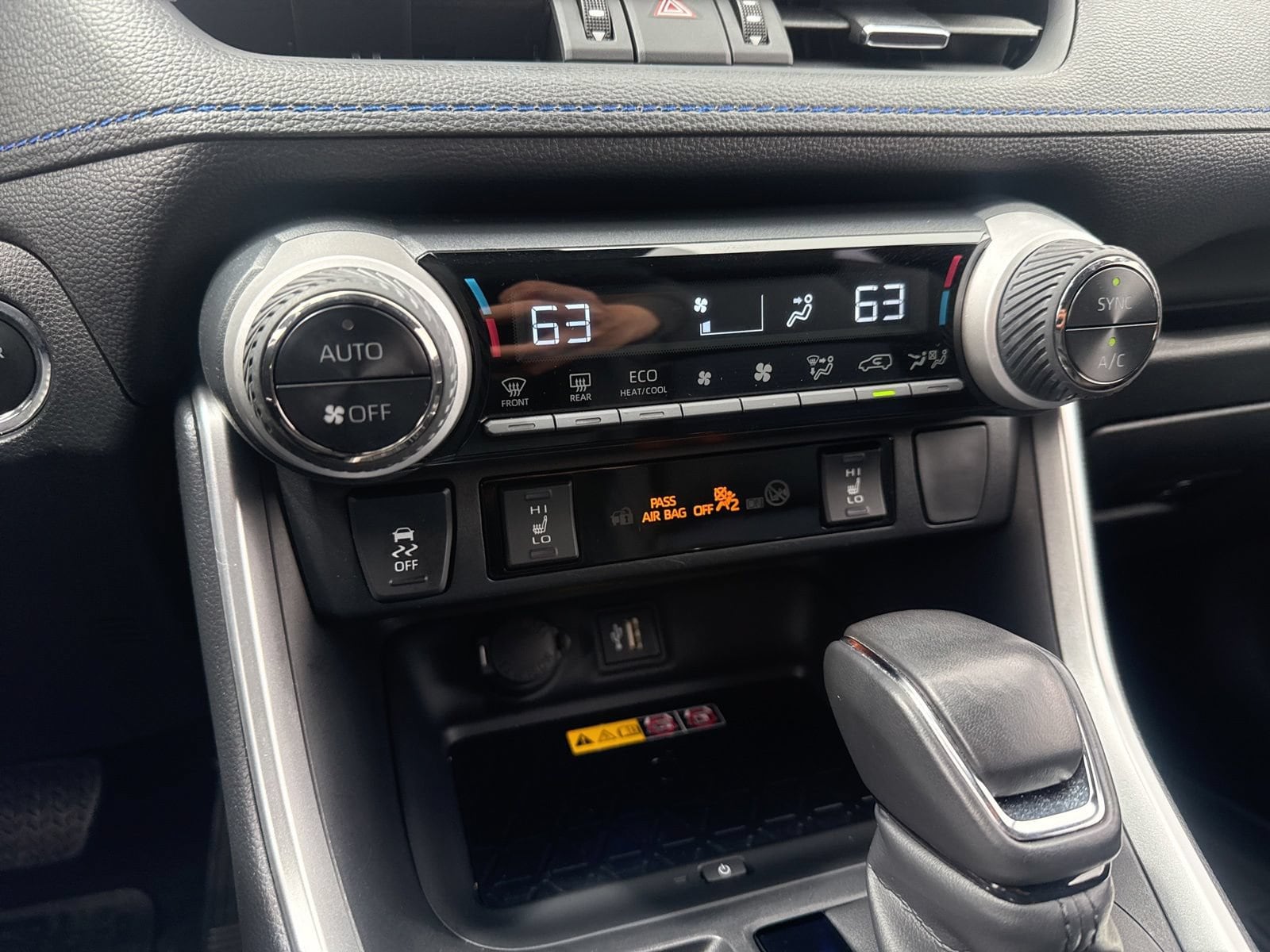 Thumbnail: 2024 Toyota RAV4 - 28