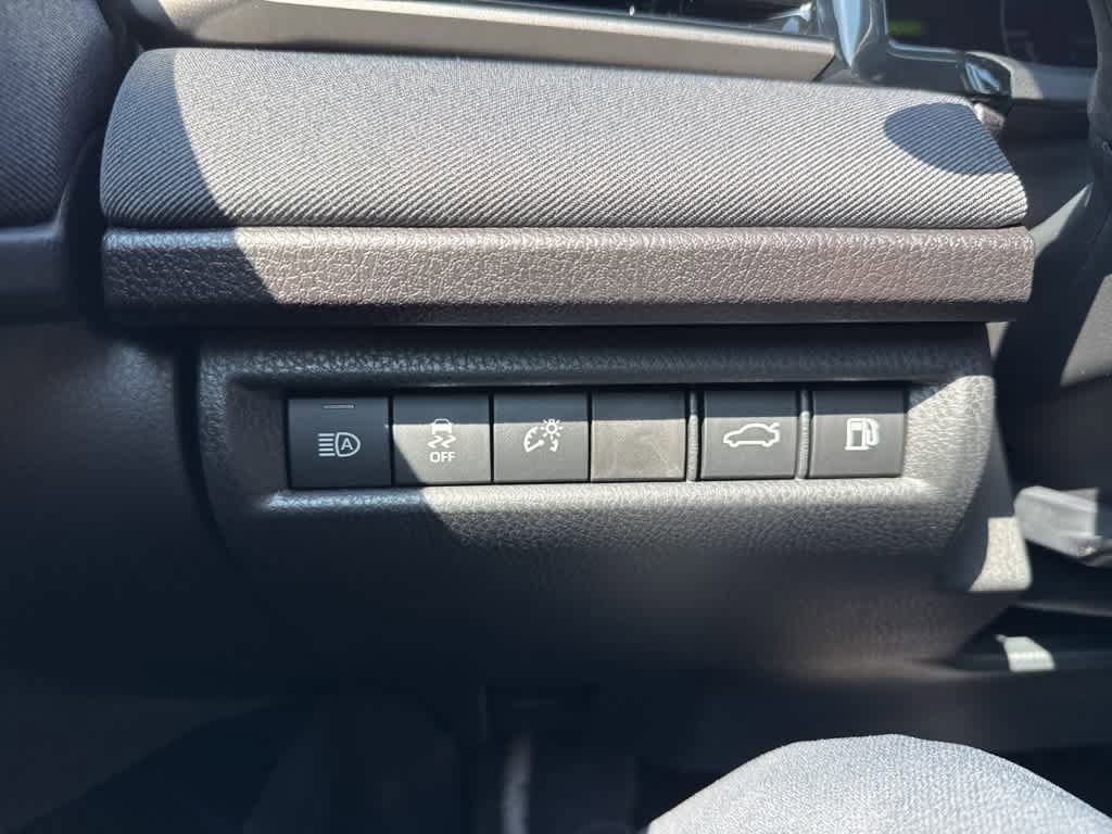 Thumbnail: 2025 Toyota Camry - 21