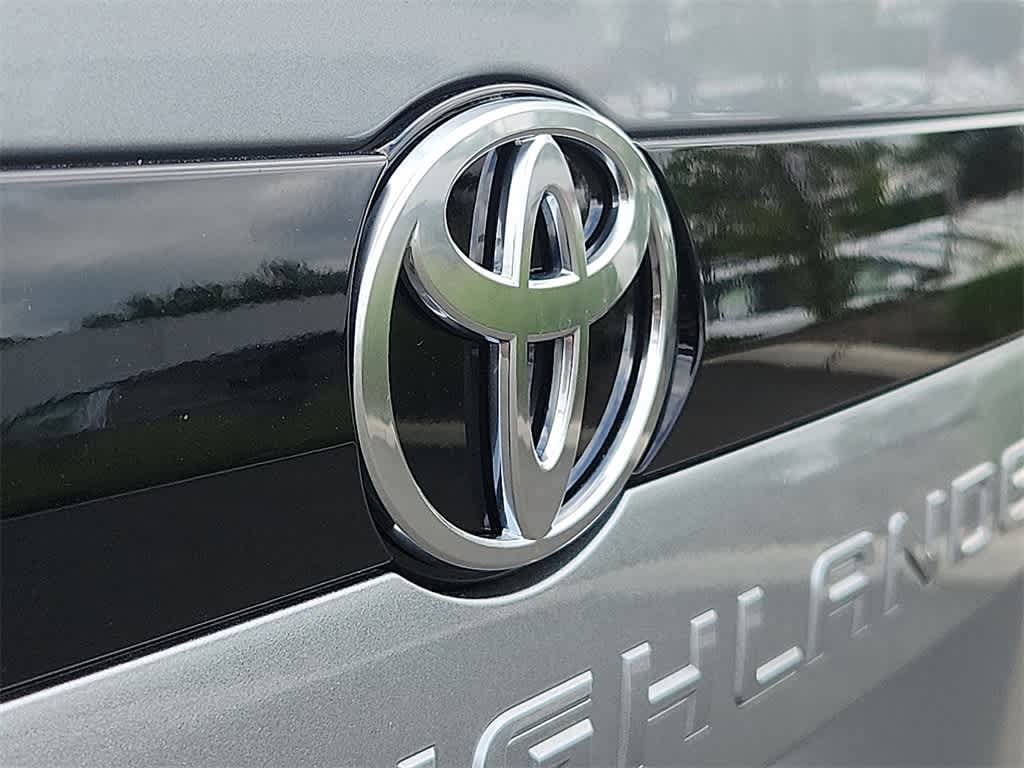Thumbnail: 2025 Toyota Grand Highlander - 16