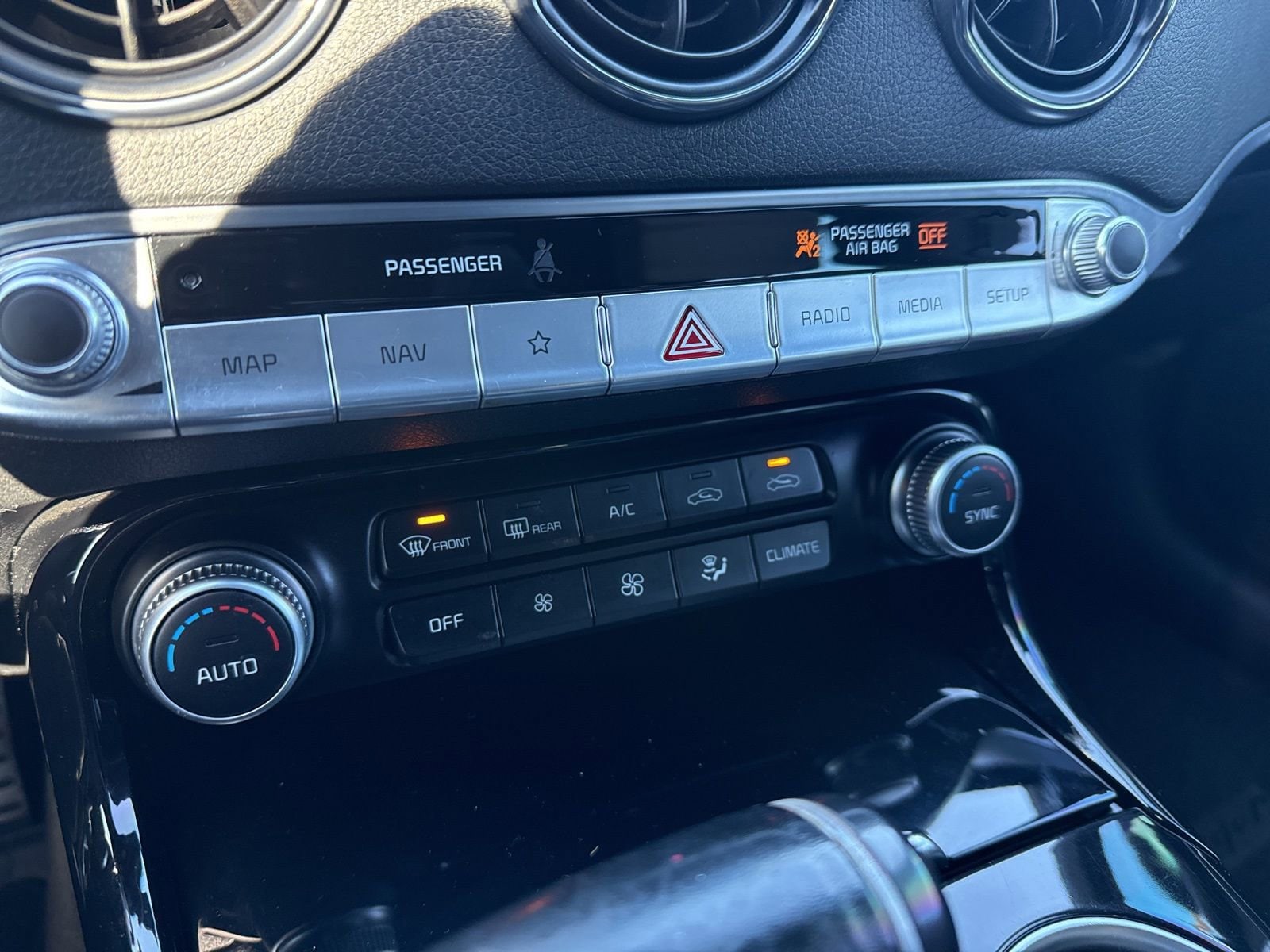 Thumbnail: 2022 Kia Stinger - 27