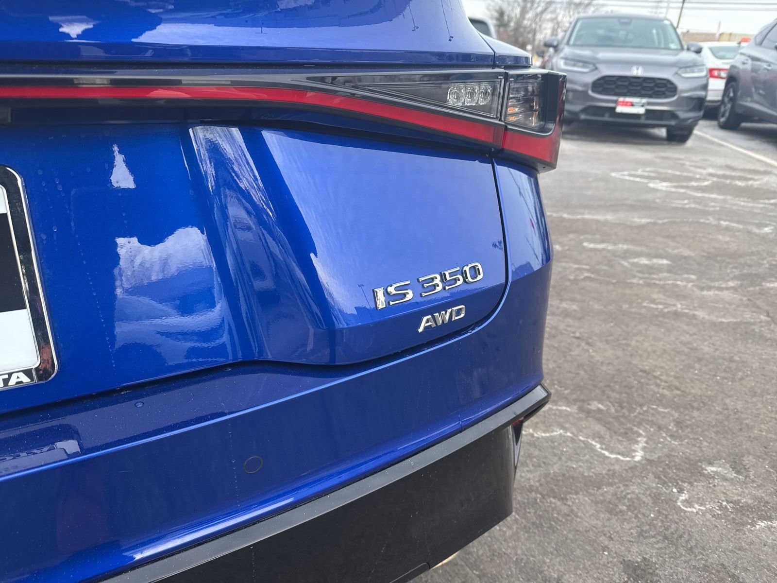 Thumbnail: 2022 Lexus IS - 14