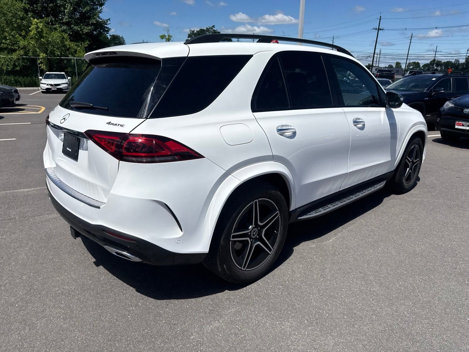 Thumbnail: 2023 Mercedes-Benz GLE - 4