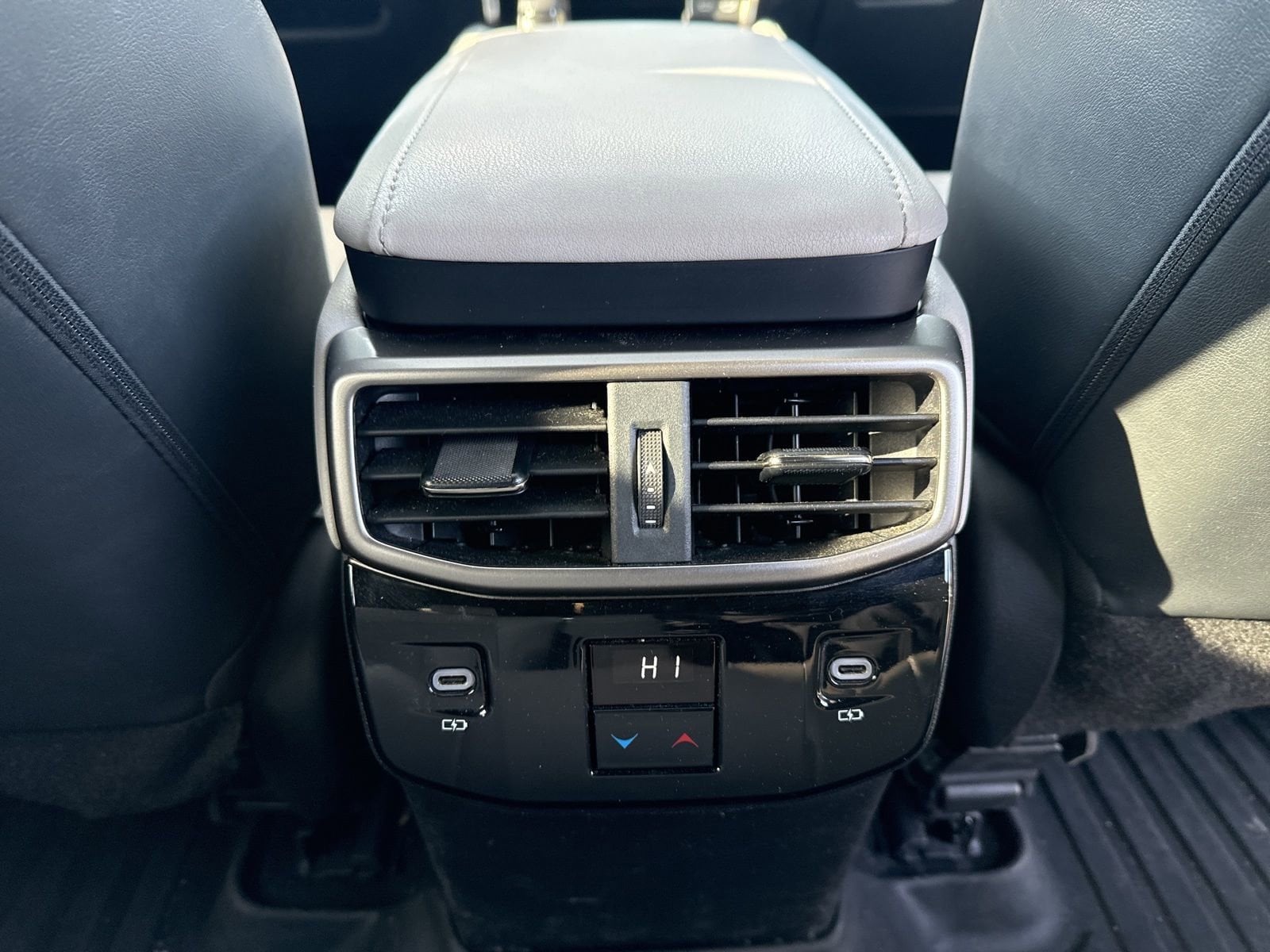 Thumbnail: 2023 Lexus RX - 30