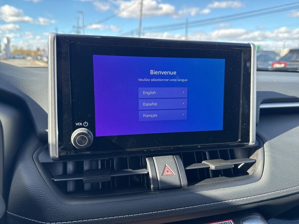 Thumbnail: 2025 Toyota RAV4 - 18