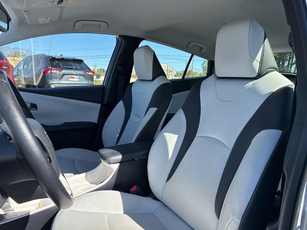 Thumbnail: 2017 Toyota Prius Prime - 17