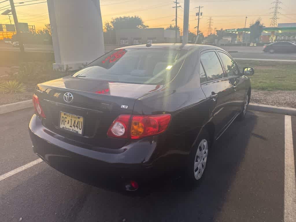 Thumbnail: 2010 Toyota Corolla - 3