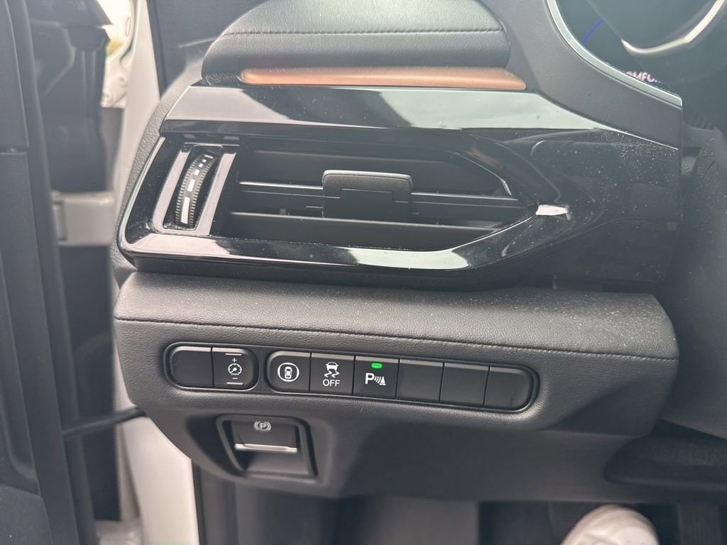 Thumbnail: 2022 Acura MDX - 37