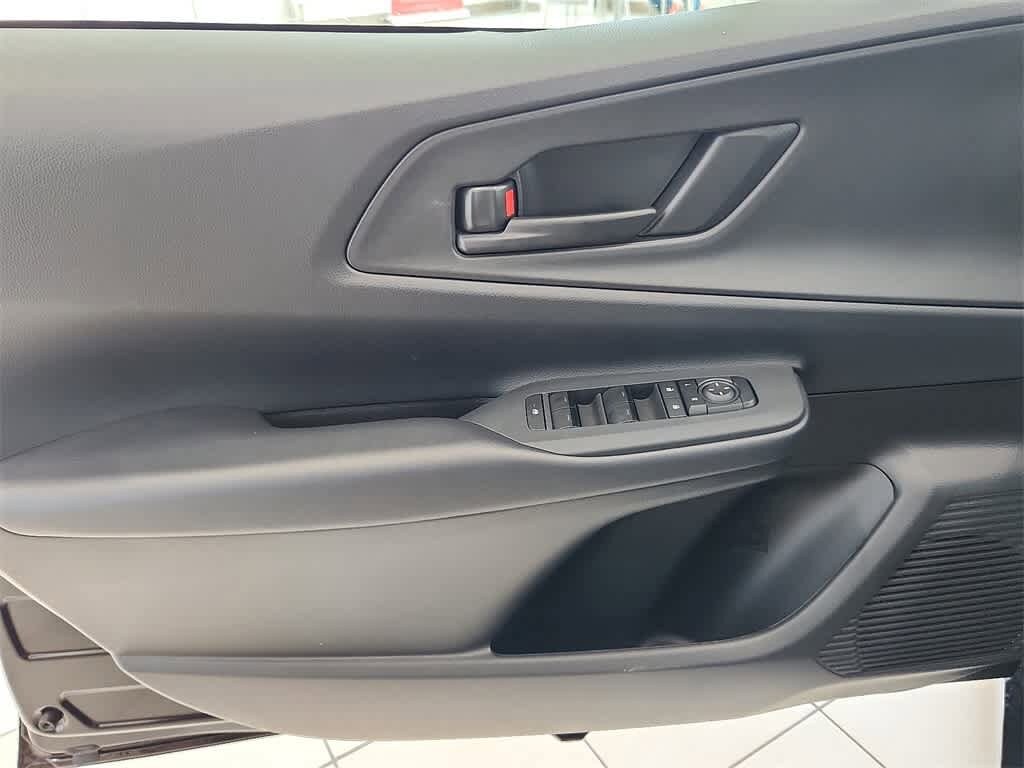 2025 Toyota Prius Plug-in 12