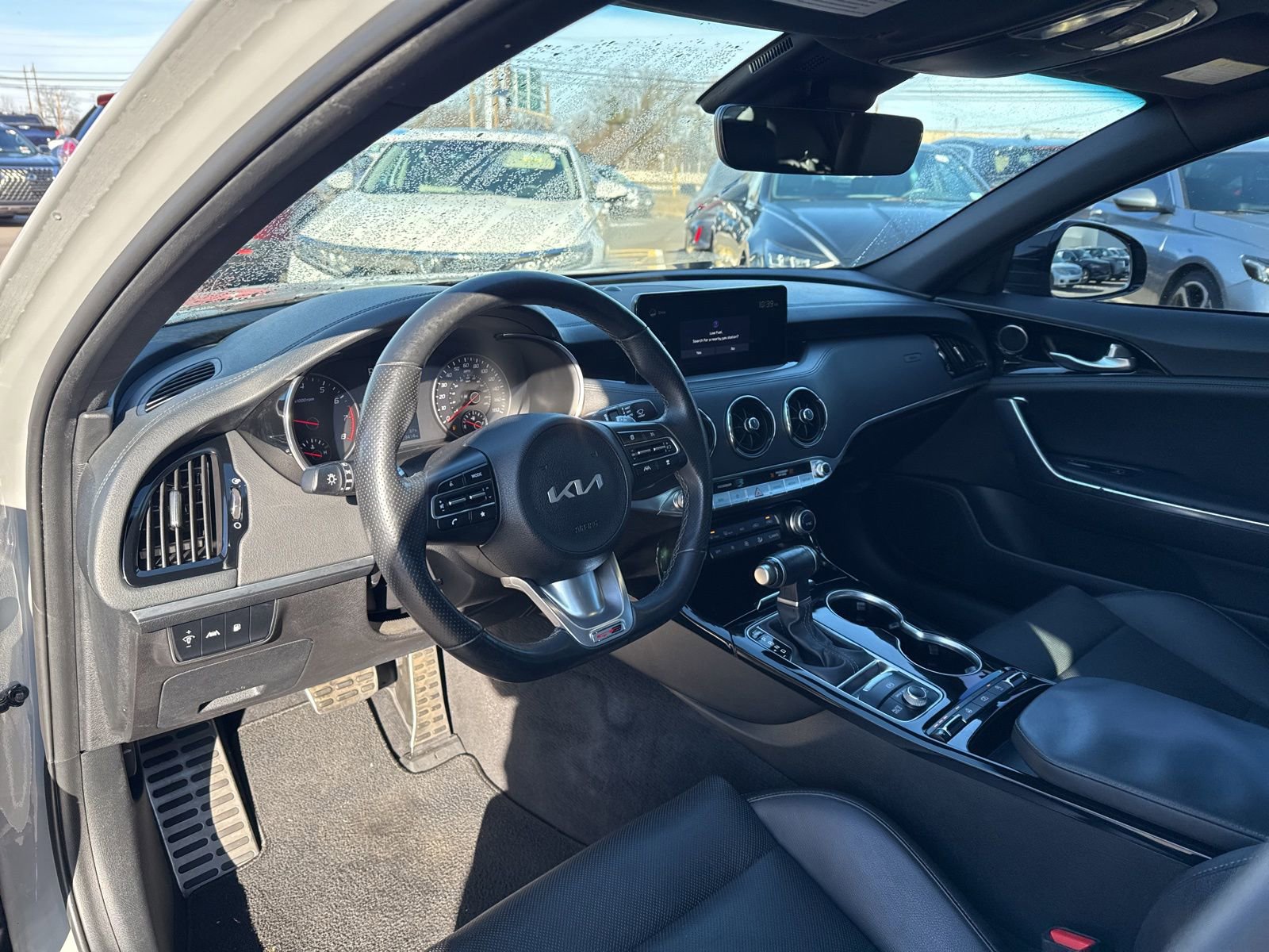 Thumbnail: 2022 Kia Stinger - 16