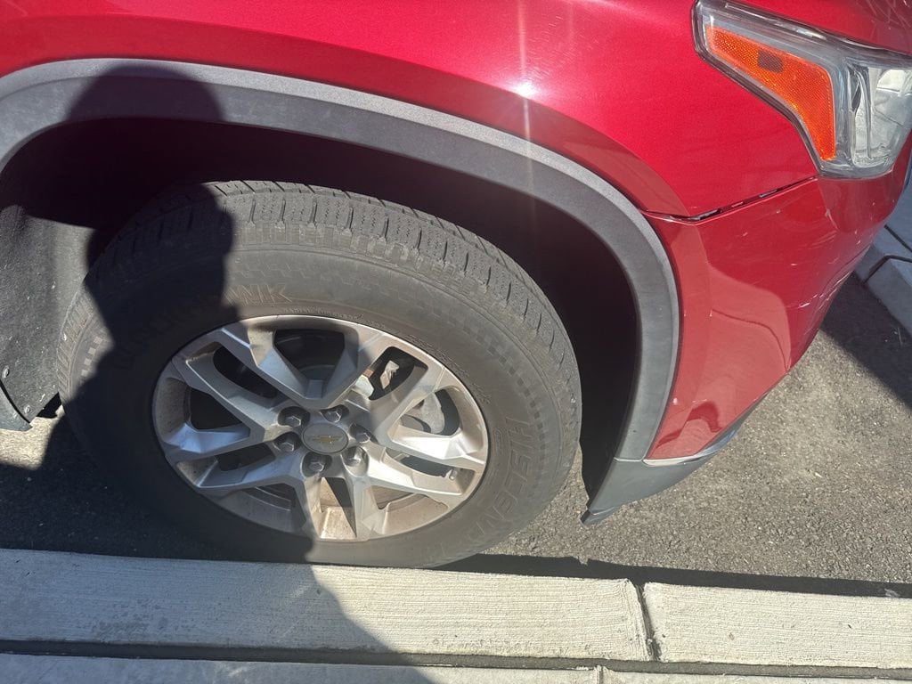 Thumbnail: 2019 Chevrolet Traverse - 18