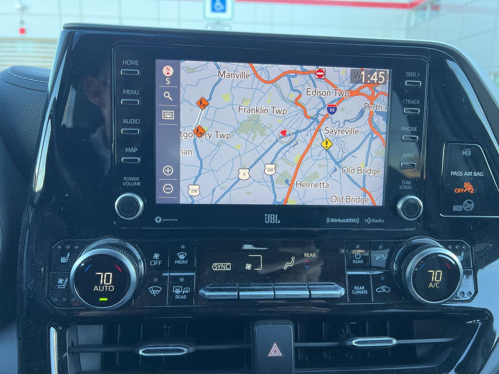 Thumbnail: 2020 Toyota Highlander - 6