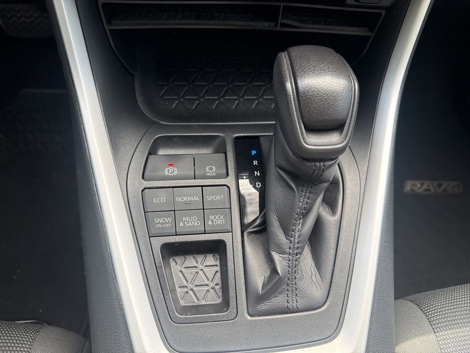 Thumbnail: 2020 Toyota RAV4 - 30