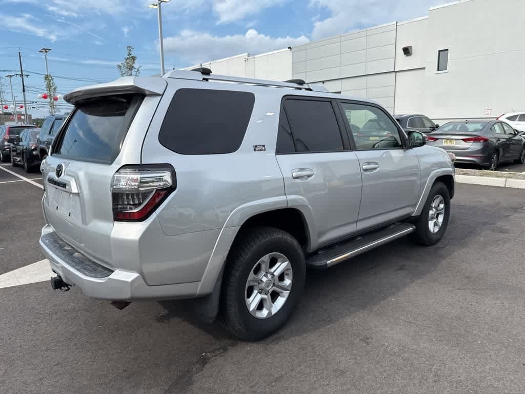 Thumbnail: 2018 Toyota 4Runner - 3