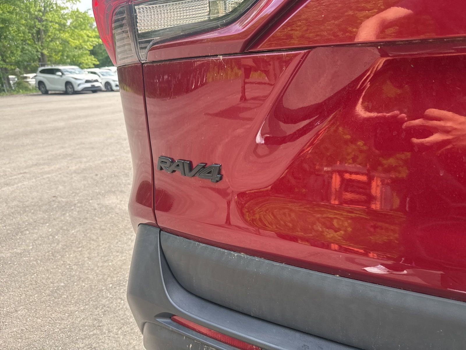 Thumbnail: 2020 Toyota RAV4 - 16
