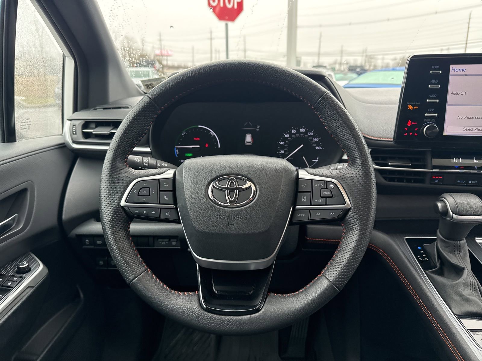 Thumbnail: 2023 Toyota Sienna - 23