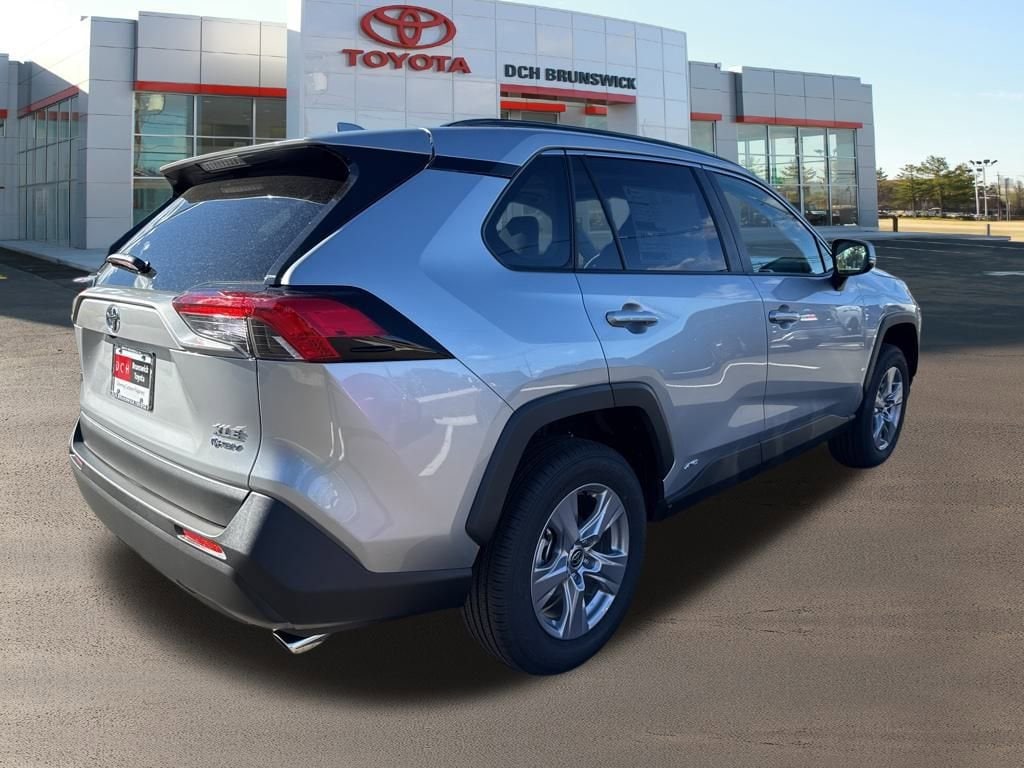 Thumbnail: 2025 Toyota RAV4 - 4