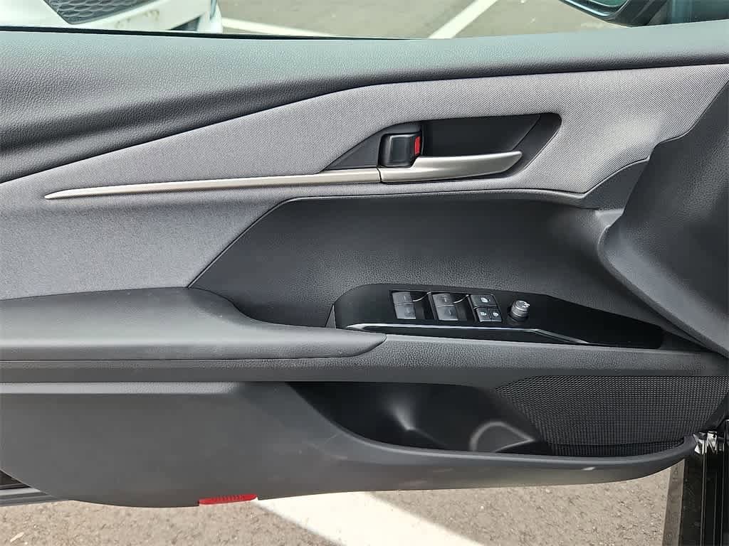Thumbnail: 2025 Toyota Camry - 8