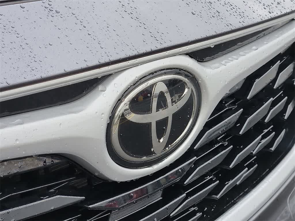 Thumbnail: 2021 Toyota Highlander - 36
