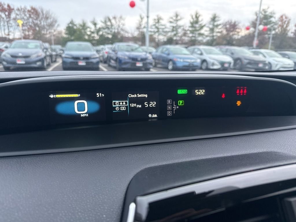 Thumbnail: 2022 Toyota Prius Prime - 30