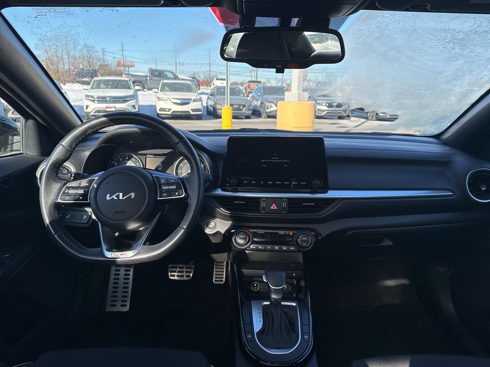 Thumbnail: 2023 Kia Forte - 24