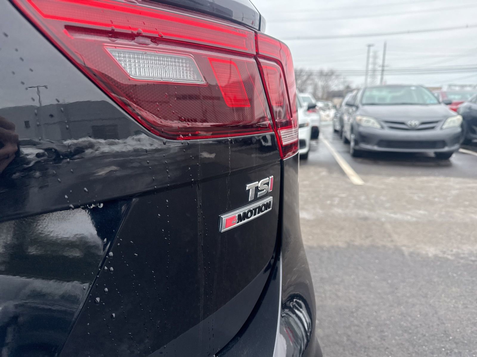 Thumbnail: 2018 Volkswagen Tiguan - 13