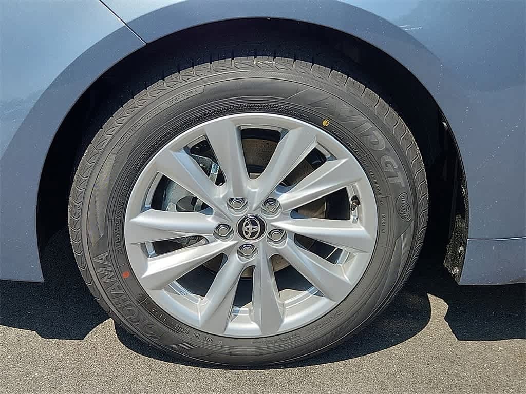 2025 Toyota Corolla LE 8