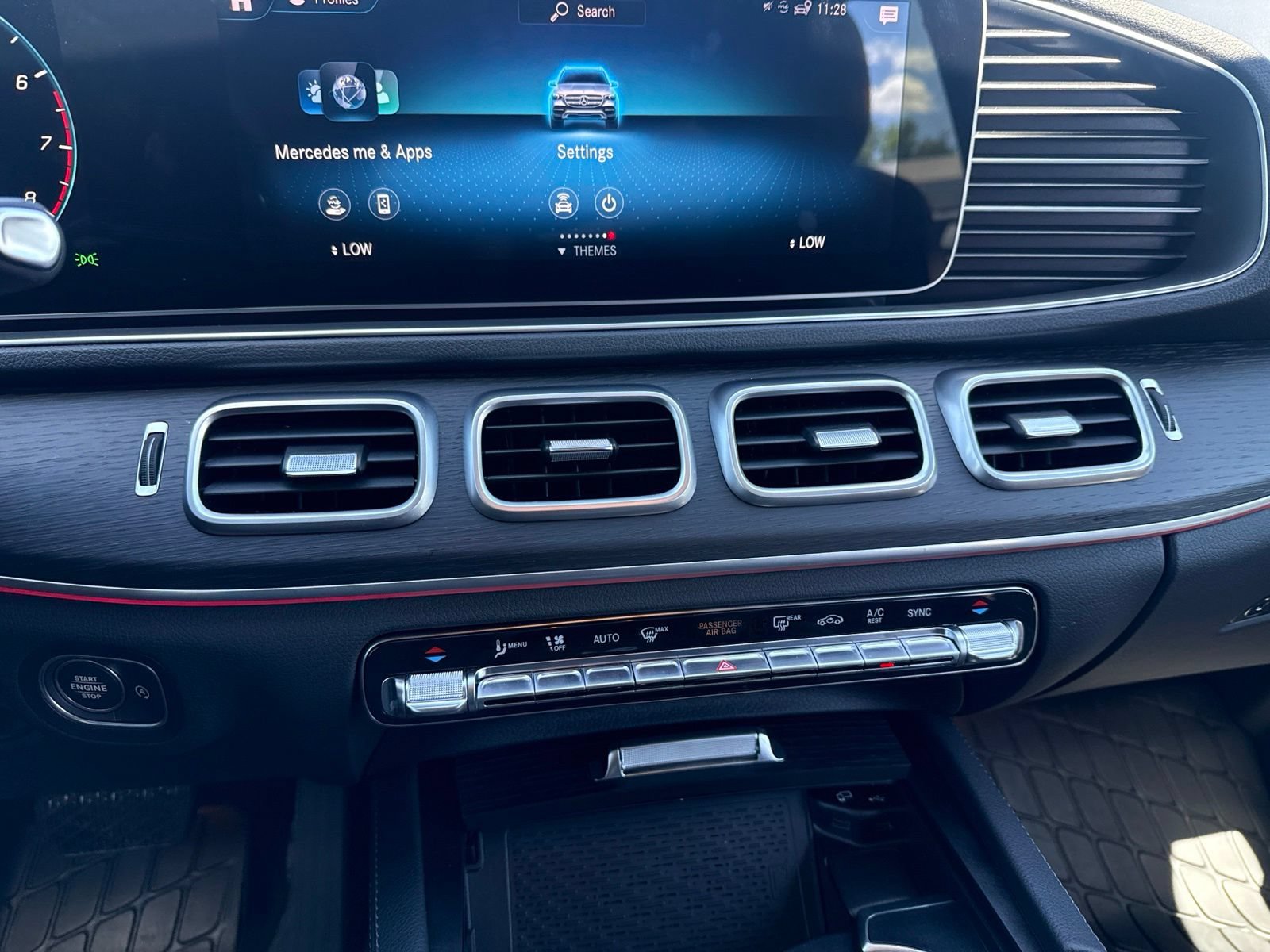 Thumbnail: 2023 Mercedes-Benz GLE - 26