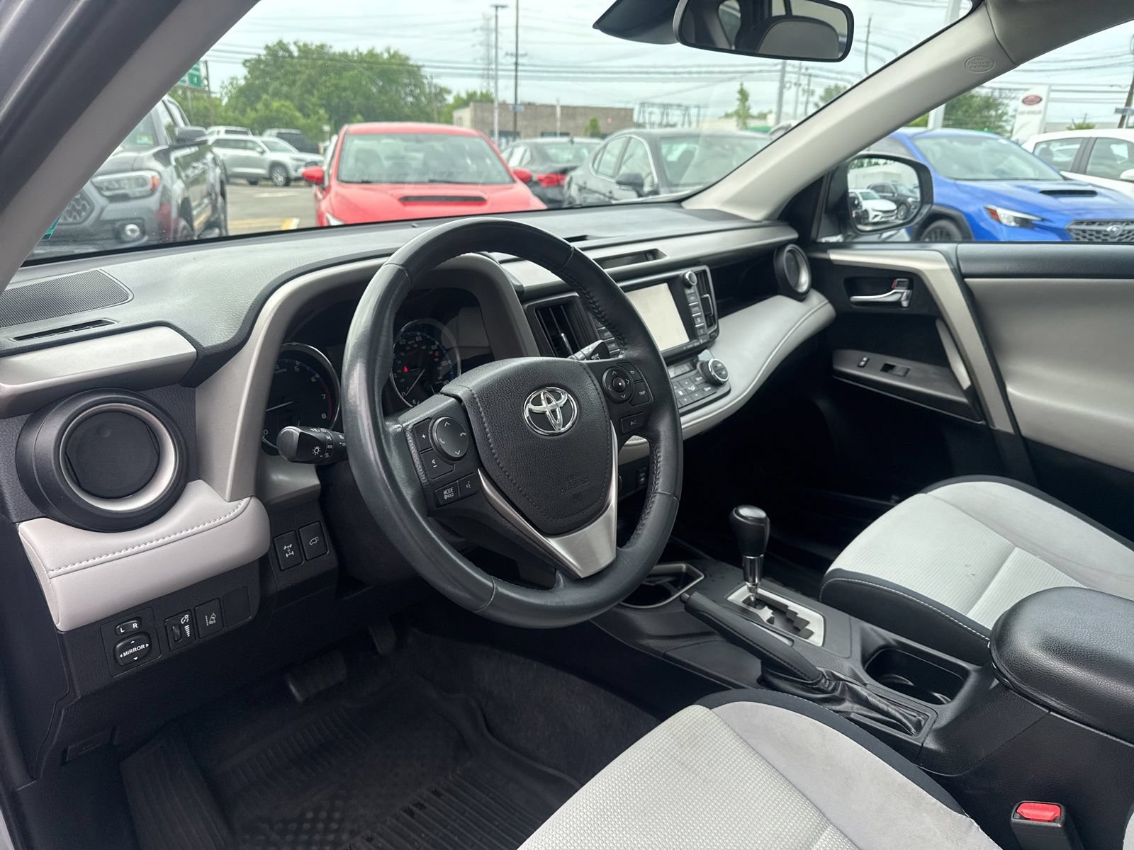 Thumbnail: 2016 Toyota RAV4 - 19
