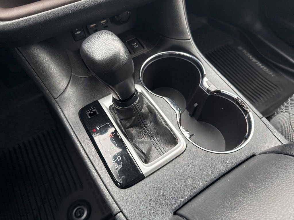 Thumbnail: 2019 Toyota Highlander - 36