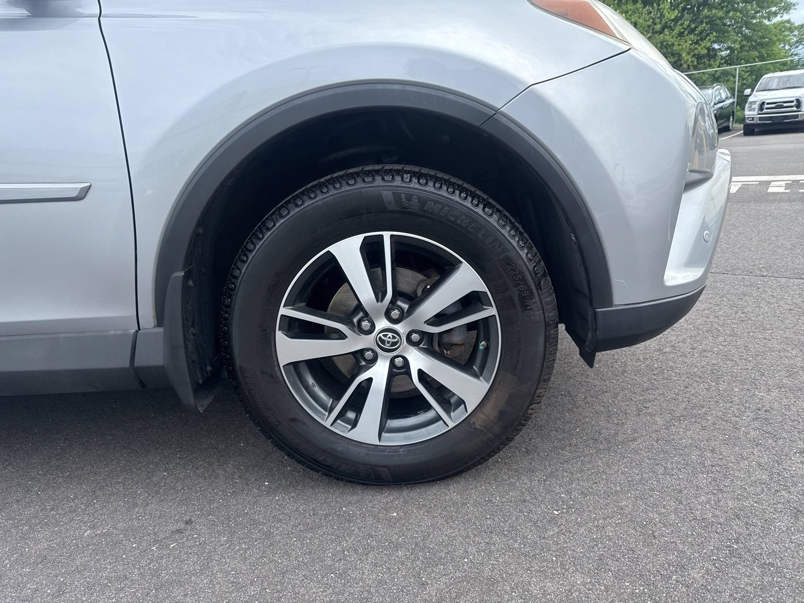 Thumbnail: 2016 Toyota RAV4 - 16