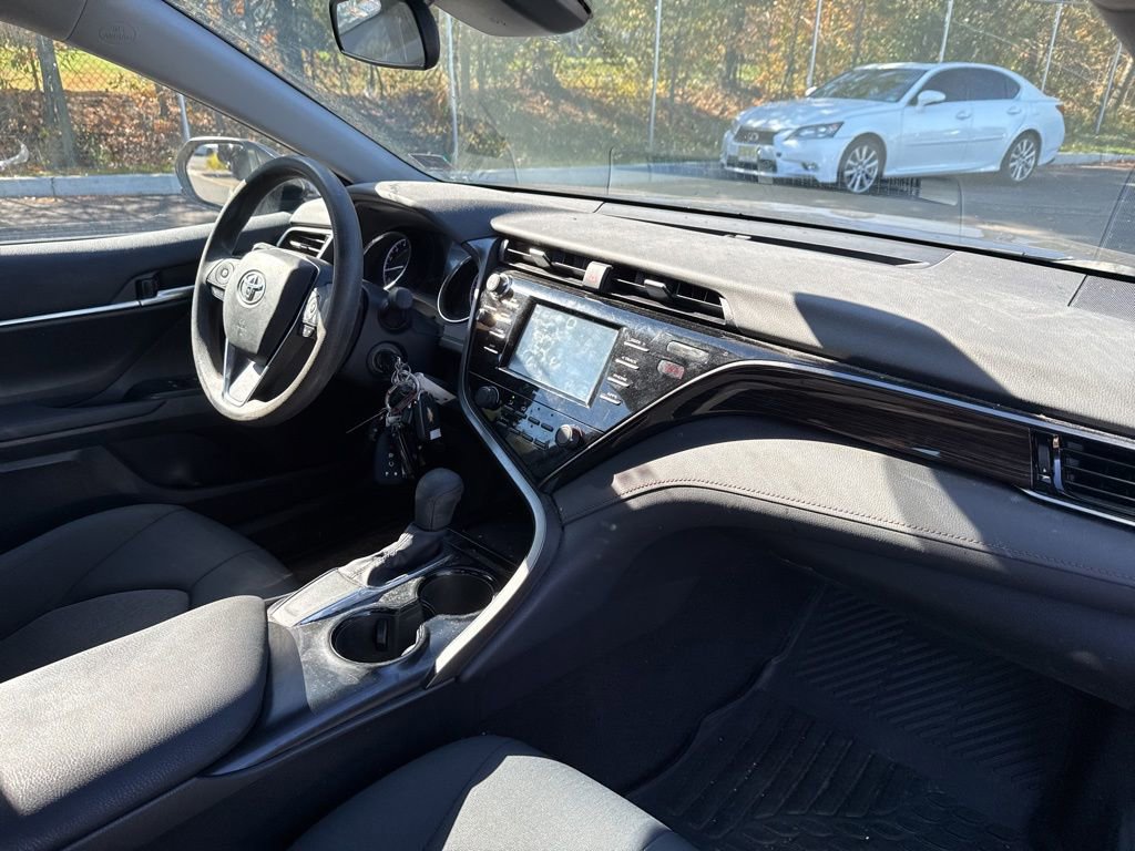 Thumbnail: 2020 Toyota Camry - 20