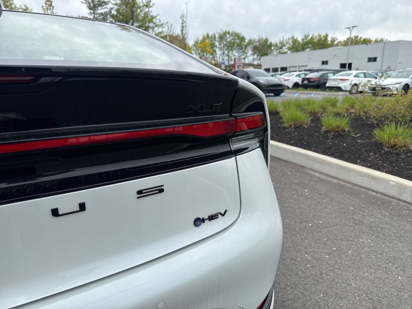 Thumbnail: 2026 Toyota Prius - 9