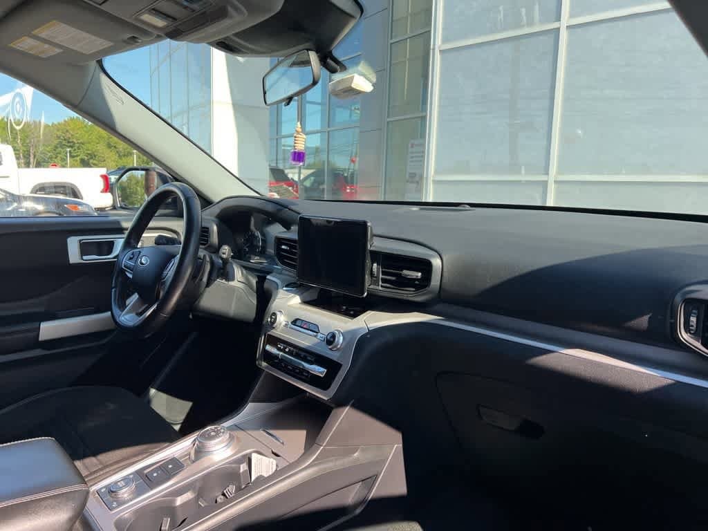 Thumbnail: 2020 Ford Explorer - 15